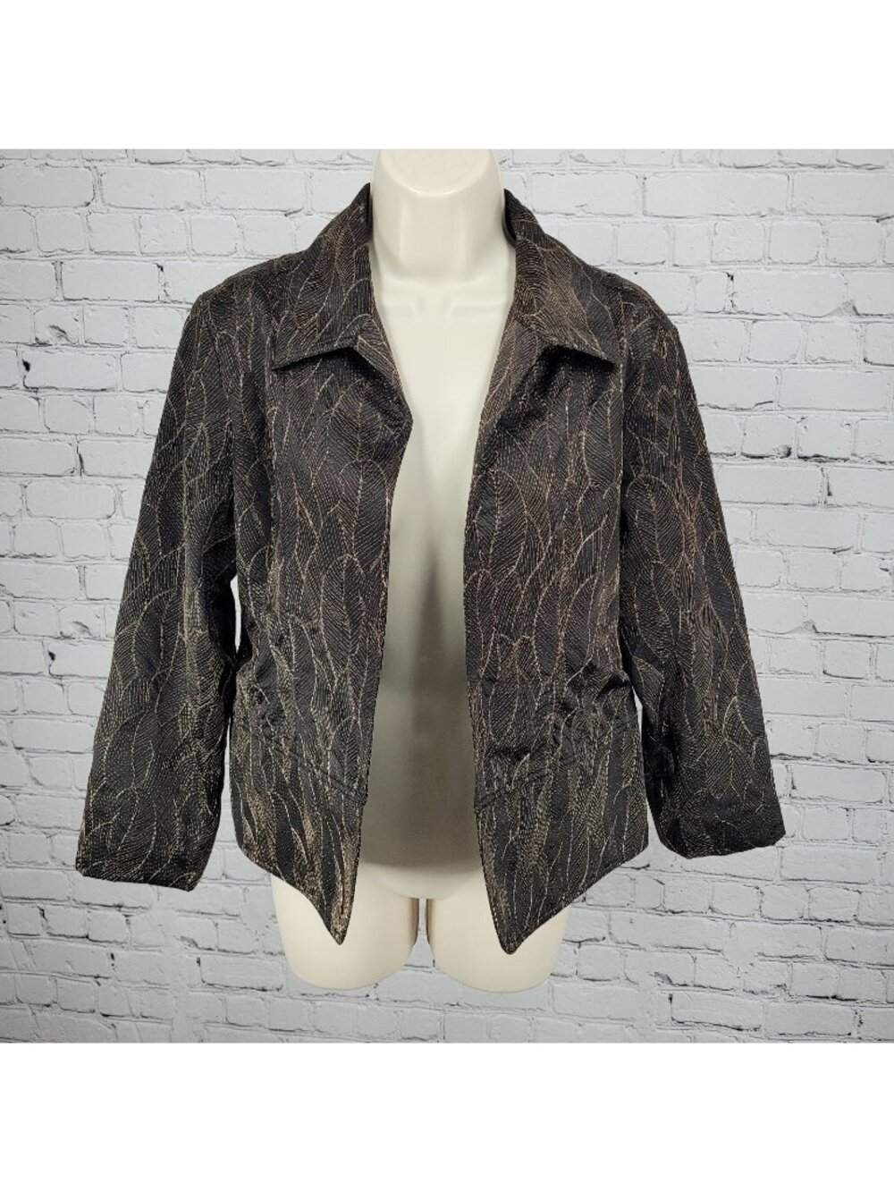 Chico's Black Gold Metallic Embroidered Leaves Open Lined Jacket Size 1 US 8